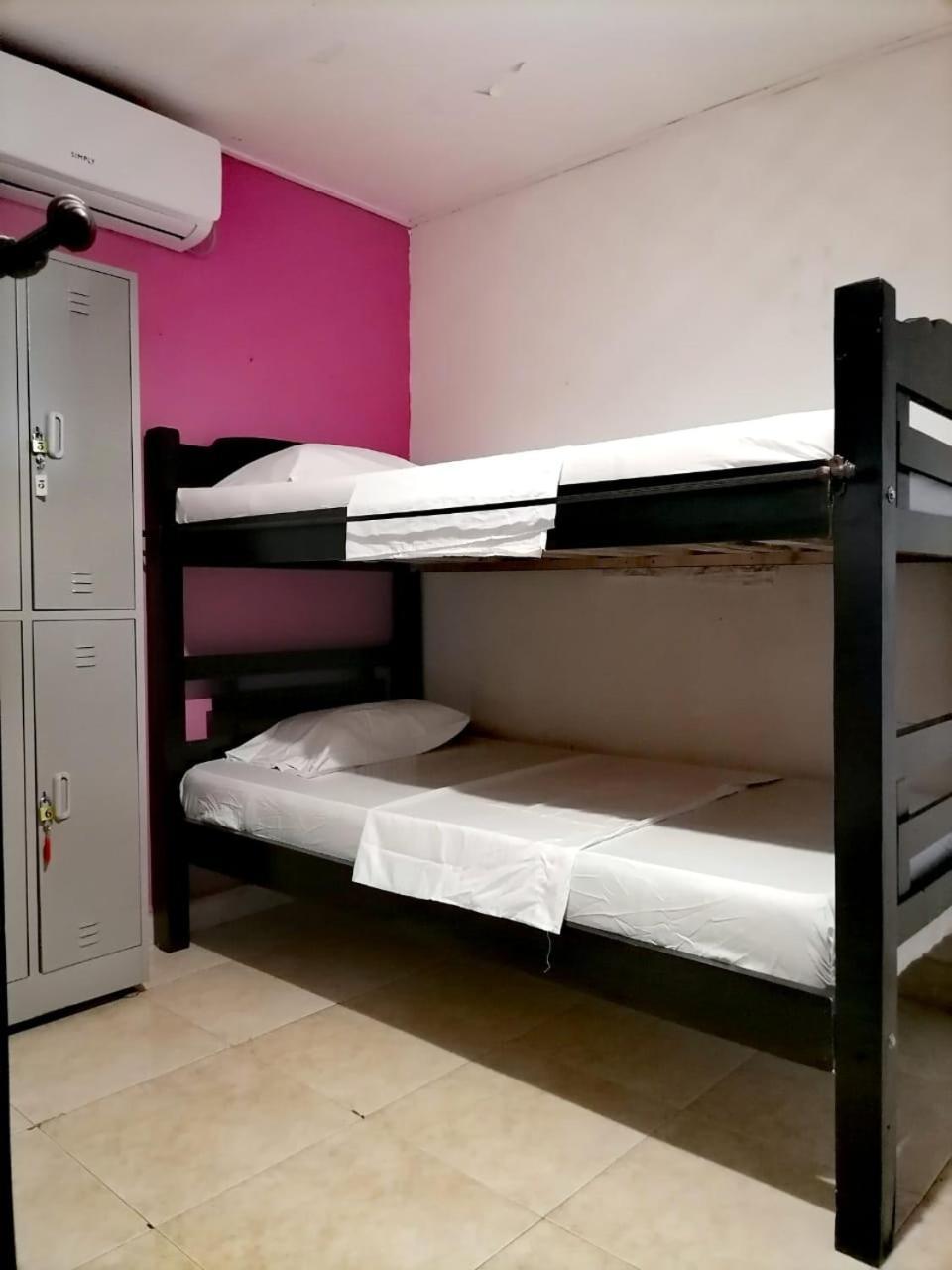 Hostel Shalom Adonai Картахена Экстерьер фото
