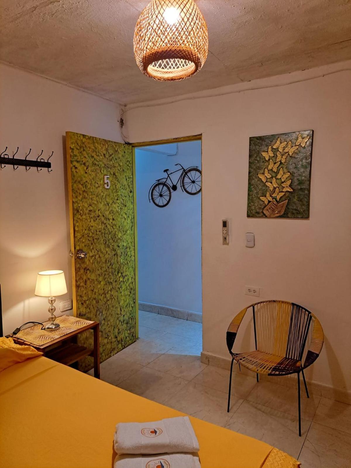 Hostel Shalom Adonai Картахена Экстерьер фото