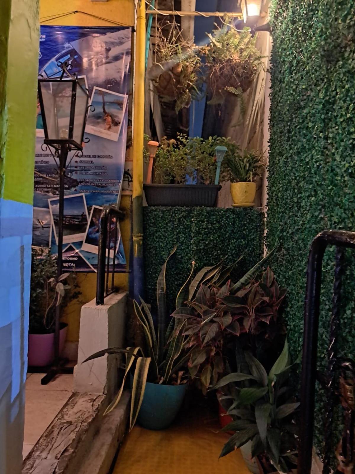 Hostel Shalom Adonai Картахена Экстерьер фото