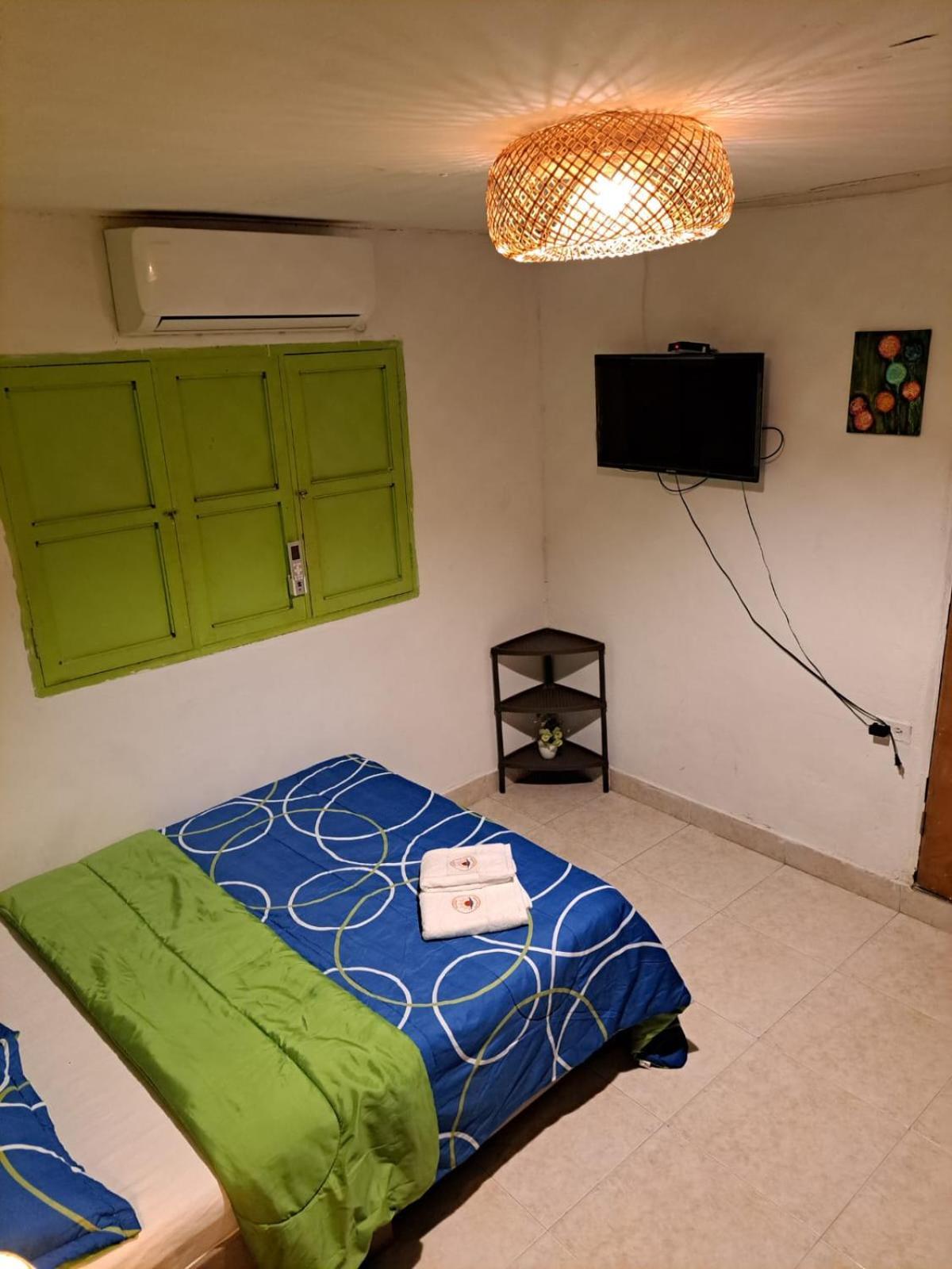 Hostel Shalom Adonai Картахена Экстерьер фото