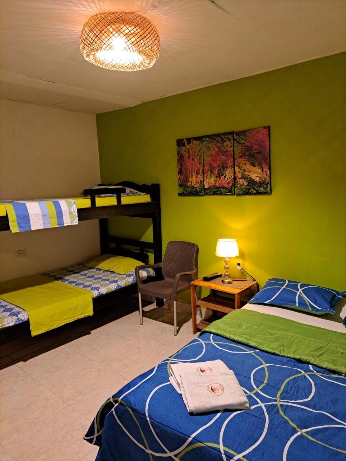 Hostel Shalom Adonai Картахена Экстерьер фото